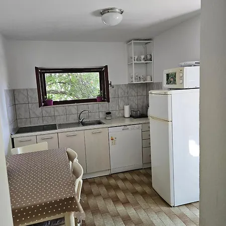 Apartman By The Sea Businci, Ciovo - 1081 *